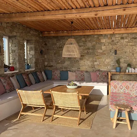 Joy Vila Fanari (Mykonos)